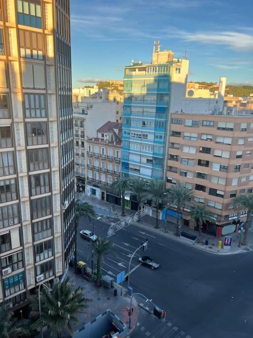 Centrally-Located, Spacious Flat At Historic Centre & Short Walk To Beach Alicante Dış mekan fotoğraf