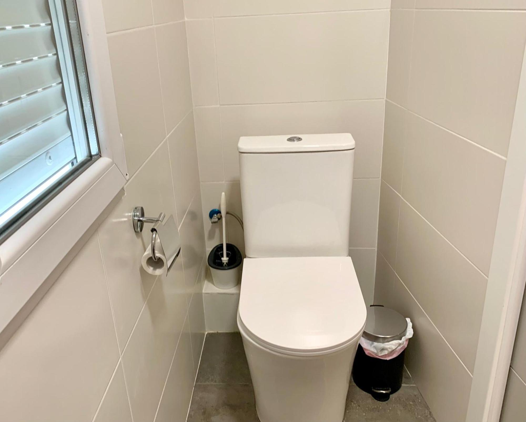 Centrally-Located, Spacious Flat At Historic Centre & Short Walk To Beach Alicante Dış mekan fotoğraf